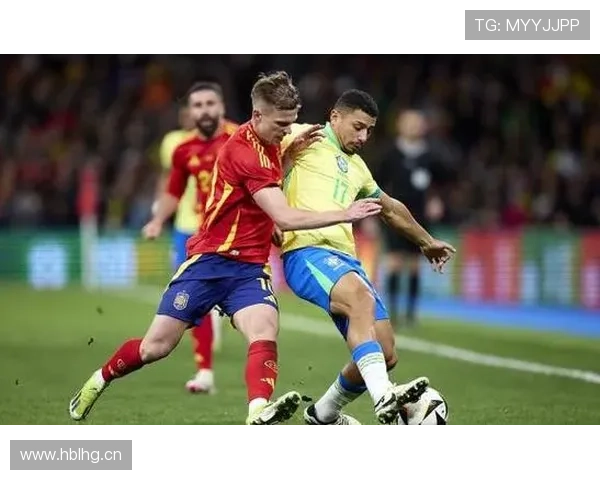 奥尔莫欧战淘汰赛关键传球与战术角色解析