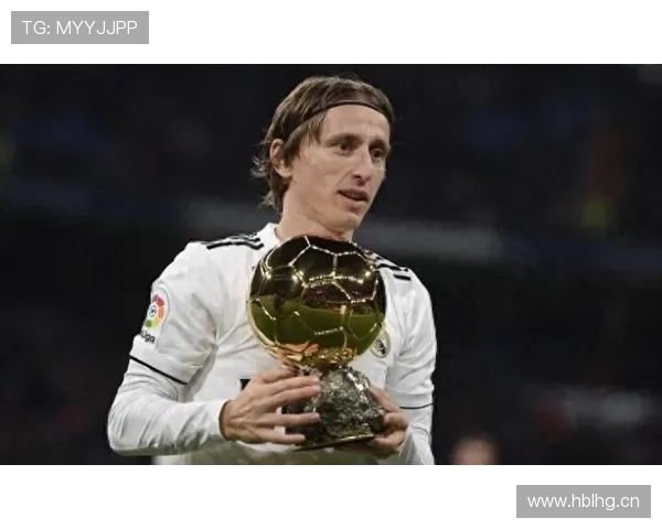 罗德里与莫德里奇控场方式及节奏掌控对比分析