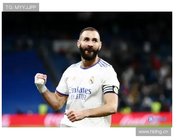 本泽马是否顶级第一中锋：终结效率与战术支点作用分析