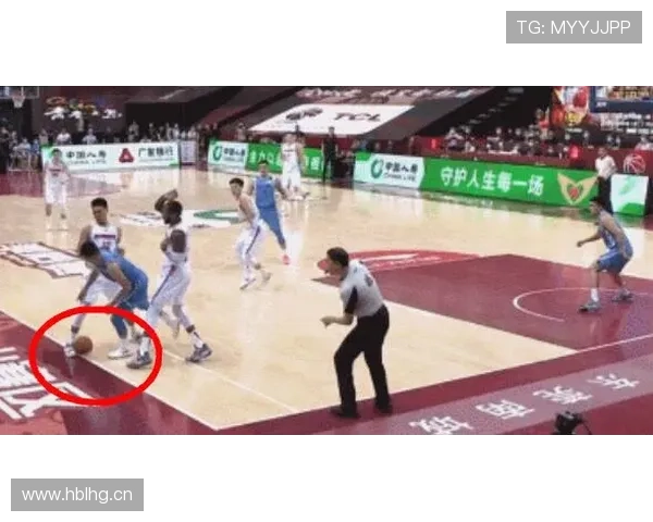 如何判定篮球中的推人犯规？常见误判与正确理解